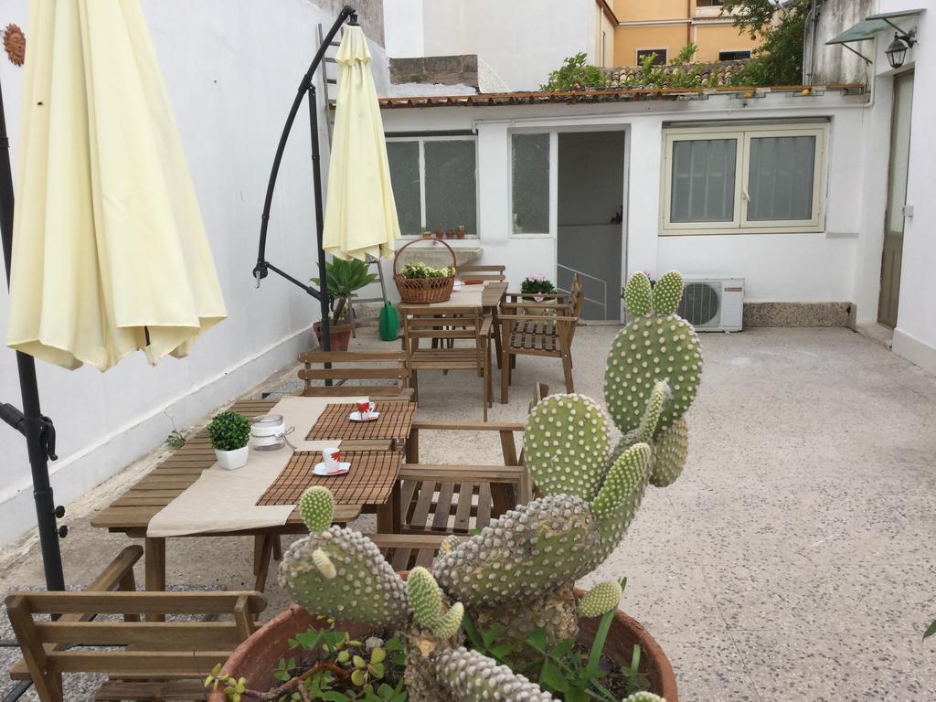 Villa Case Vacanze Le Rose à Noto Extérieur photo