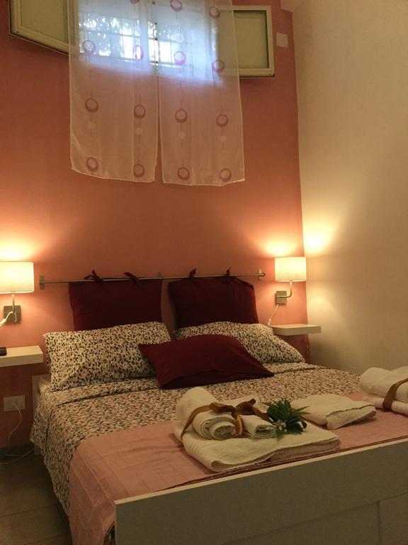 Villa Case Vacanze Le Rose à Noto Extérieur photo